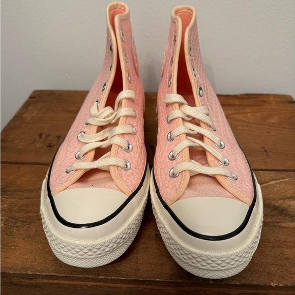 New Women’s PINK high top Chuck Taylor Converse 9.5 / Men’s 7.5 - Picture 2 of 5
